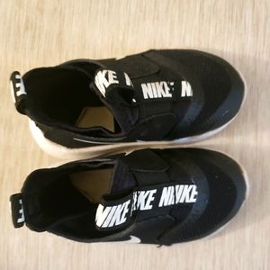TODDLER NIKES SHOES